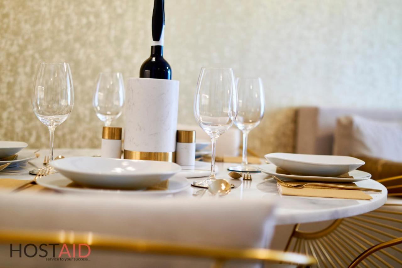 Azur Apartment - Hostaid Siofok Bagian luar foto